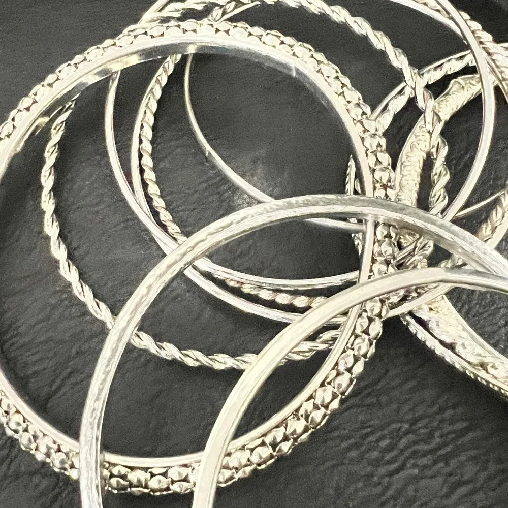 12 Vintage-Now Silver Tone‎ Textured Stackable Bangle Bracelet Set  7-8 Indie